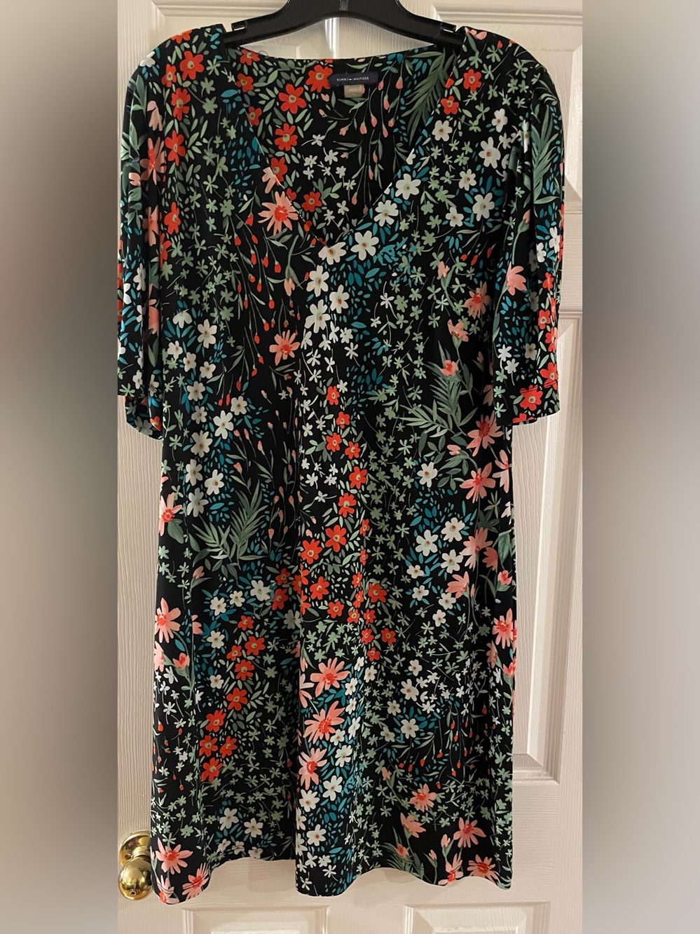 Black Floral Tommy Hilfiger V‑Neck Women's Dress in Multicolor Floral Print